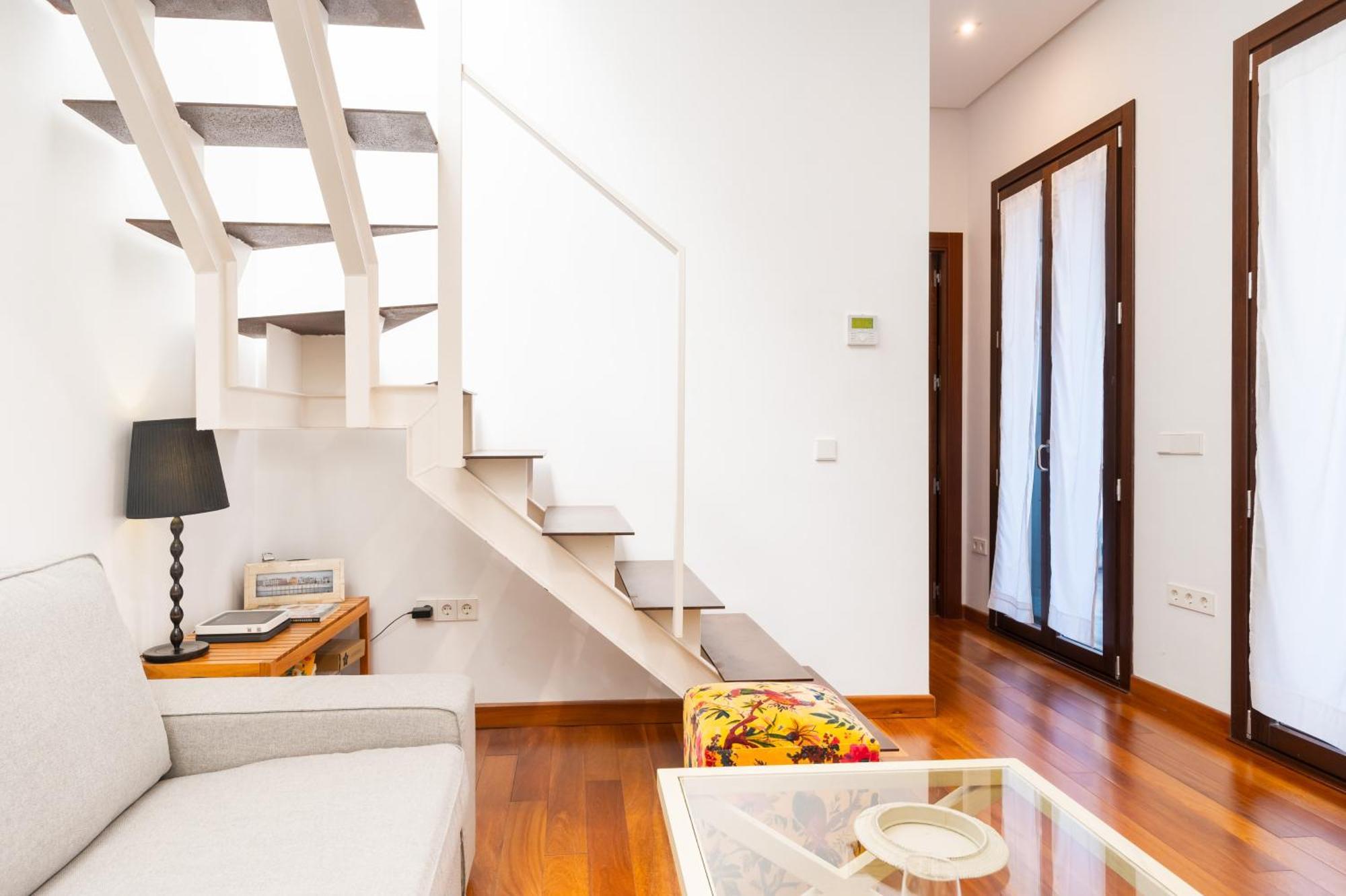 Attic With Terrace- 1Bd 1Bth- Corral Del Rey Daire Sevilla Dış mekan fotoğraf