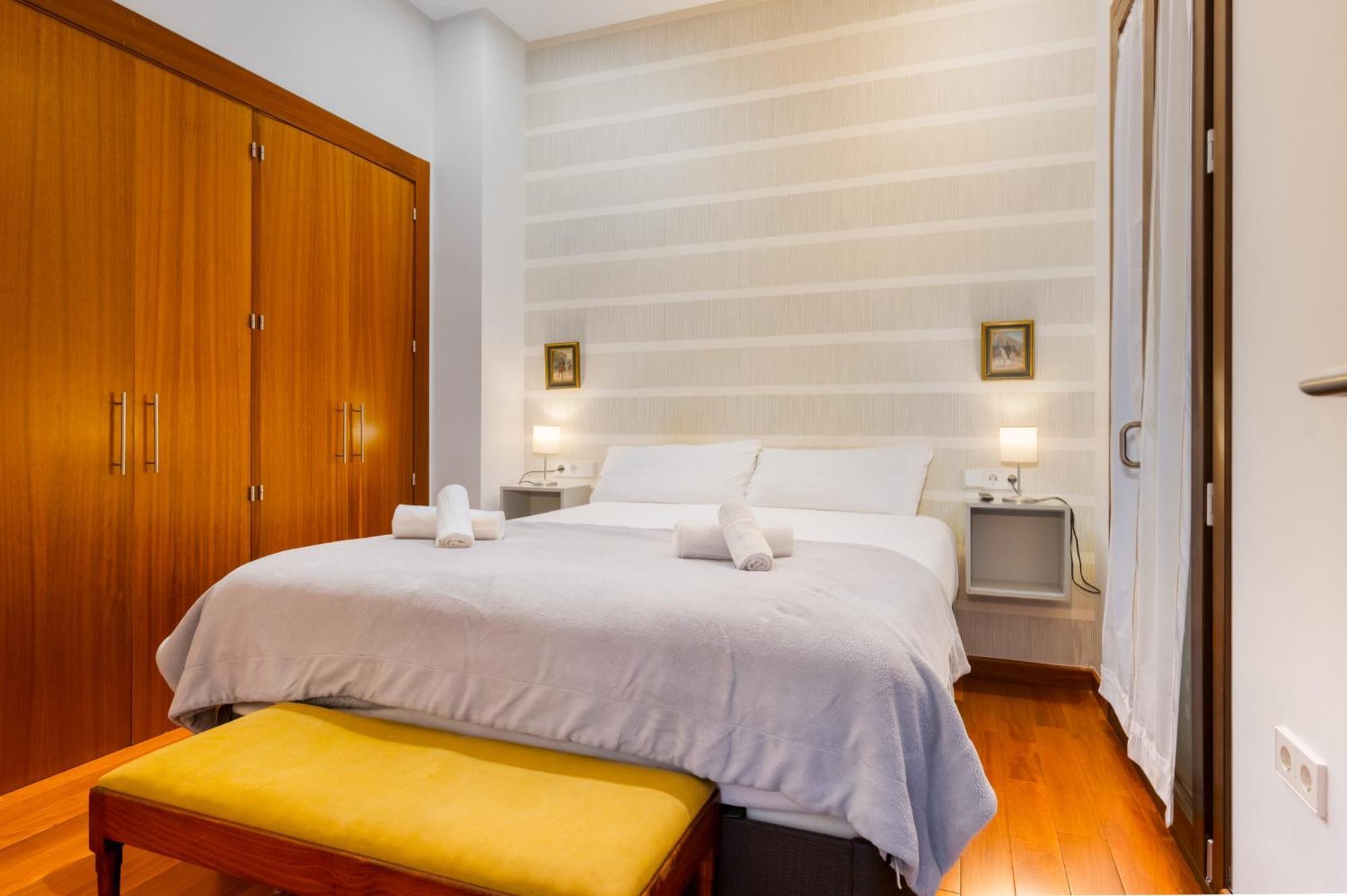 Attic With Terrace- 1Bd 1Bth- Corral Del Rey Daire Sevilla Dış mekan fotoğraf